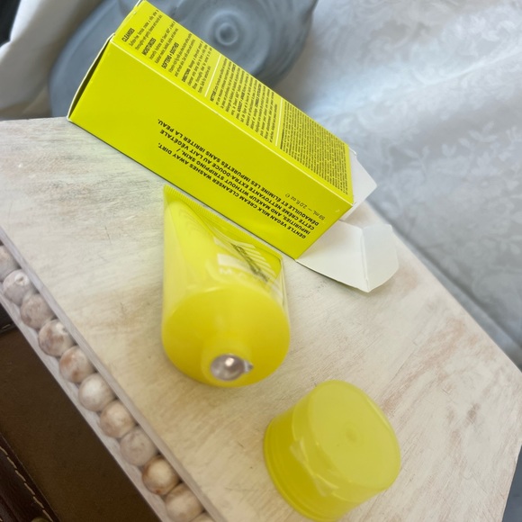 Milk Makeup Vegan Milk Cleanser - Picture 2 of 4